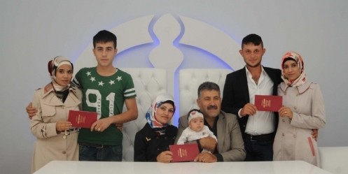 Baba ve oğulları, Suriyeli eşleriyle nikah kıydırdı