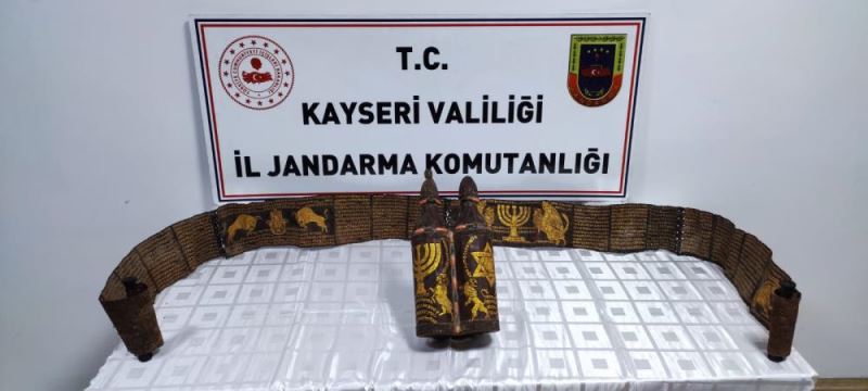 El yazması Tevrat ele geçirildi