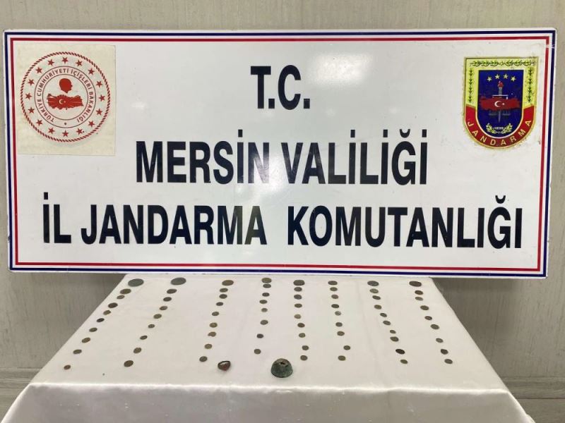 80 bronz sikke ve 2 obje ele geçirildi