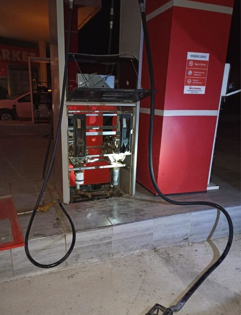 Akaryakıt istasyonunda kablo hırsızlığı yapan zanlı yakalandı