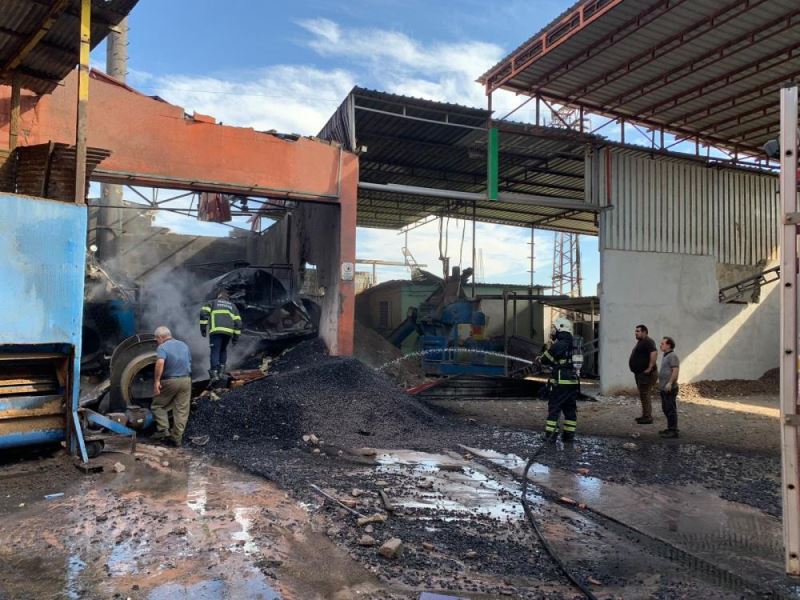 Yağ fabrikasında kazan patladı, 2 işçi yaralandı