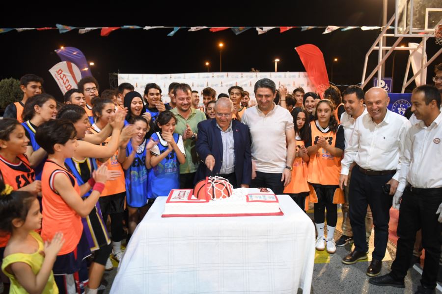 90 takım, 270 sporcuyla Streetball Turnuvası yapıldı