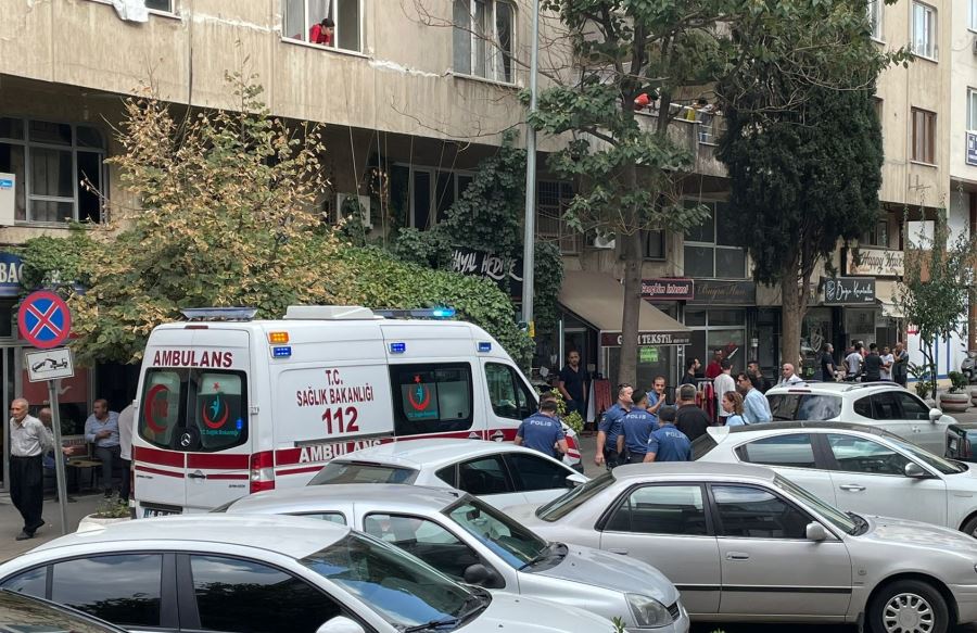 Silahlı ve bıçaklı kavgada 1 kişi yaralandı