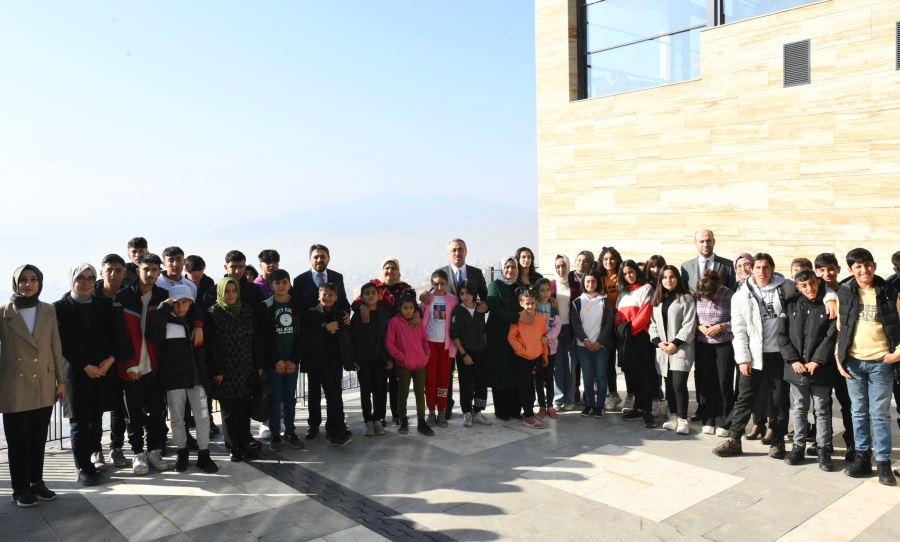 Başkan Güngör, Çocuk Evleri’nde kalan öğrencilerle bir araya geldi