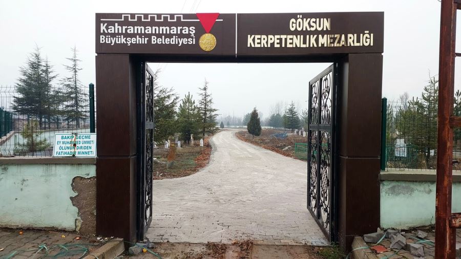 Göksun’da Mezarlık Yolu Kilit Parkeyle Yenilendi