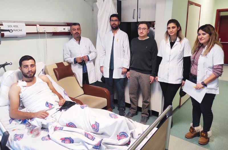 Böbrek yetmezliği yaşayan hasta babasından nakledilen organla KSÜ