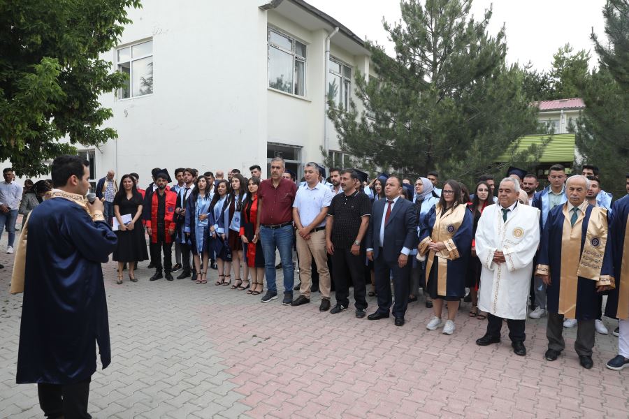 KİÜ Meslek Yüksekokullarında Mezuniyet Coşkusu