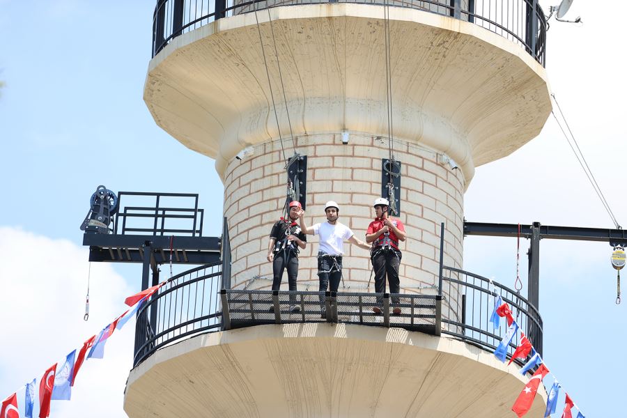 Bayramın Tadını Heyecan Bahçesinde Çıkardılar 