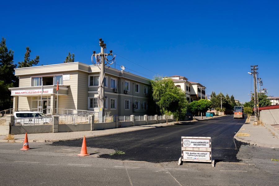 Karaziyaret Mahallesinde Asfalt Çalışması