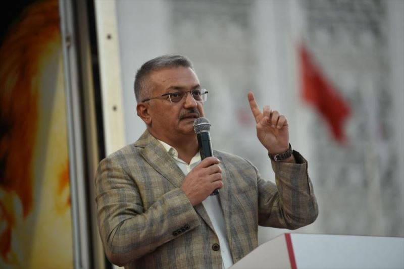 Antalya Valisi Yazıcı, aşure etkinliğine katıldı