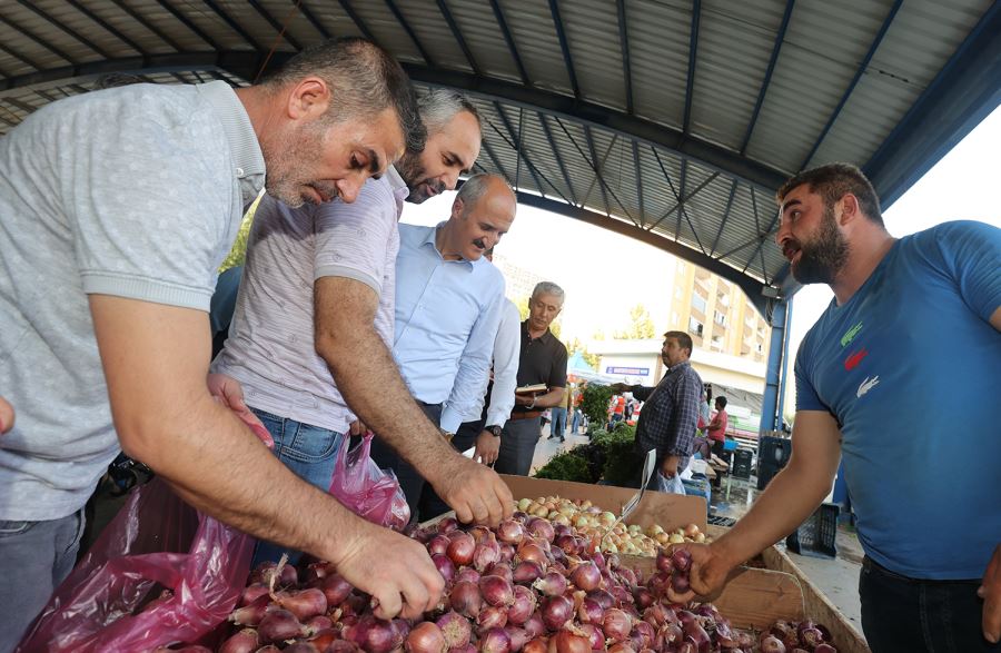 Okay, Doğukent Pazar’ını Ziyaret Etti 