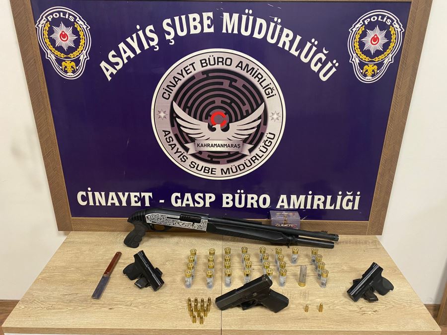 15 Şüpheli Şahıstan, 18 Adet Silah Ele Geçirildi
