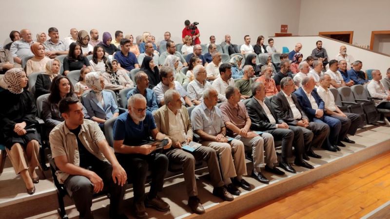 Yazar ve şair Mevlana İdris Zengin Kahramanmaraş