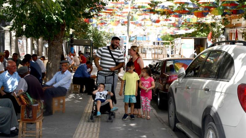 Pazarcık esnafı, yazın yurt dışındaki hemşehrilerinin yolunu gözlüyor