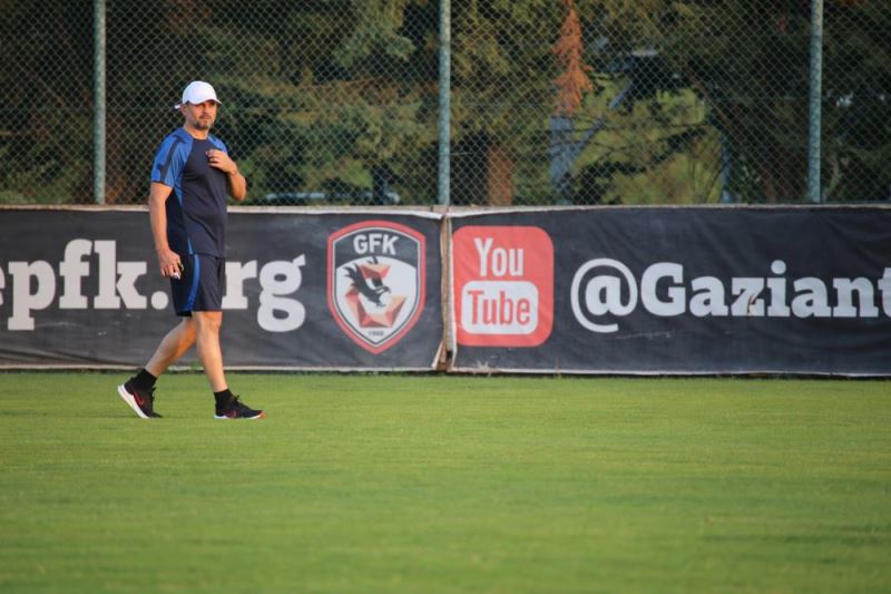 Gaziantep FK Teknik Direktörü Erol Bulut