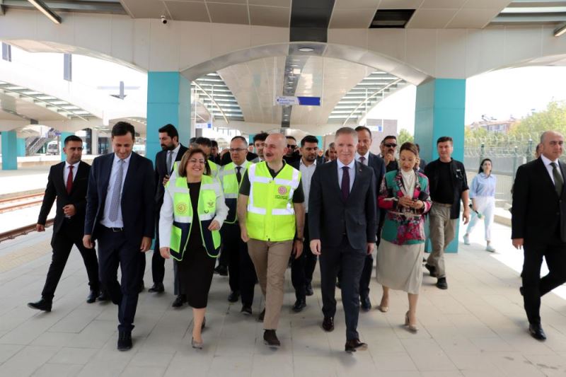 Bakan Karaismailoğlu, Gaziray