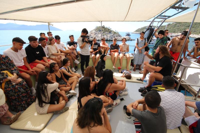 Burdurlu lise öğrencileri Kaş