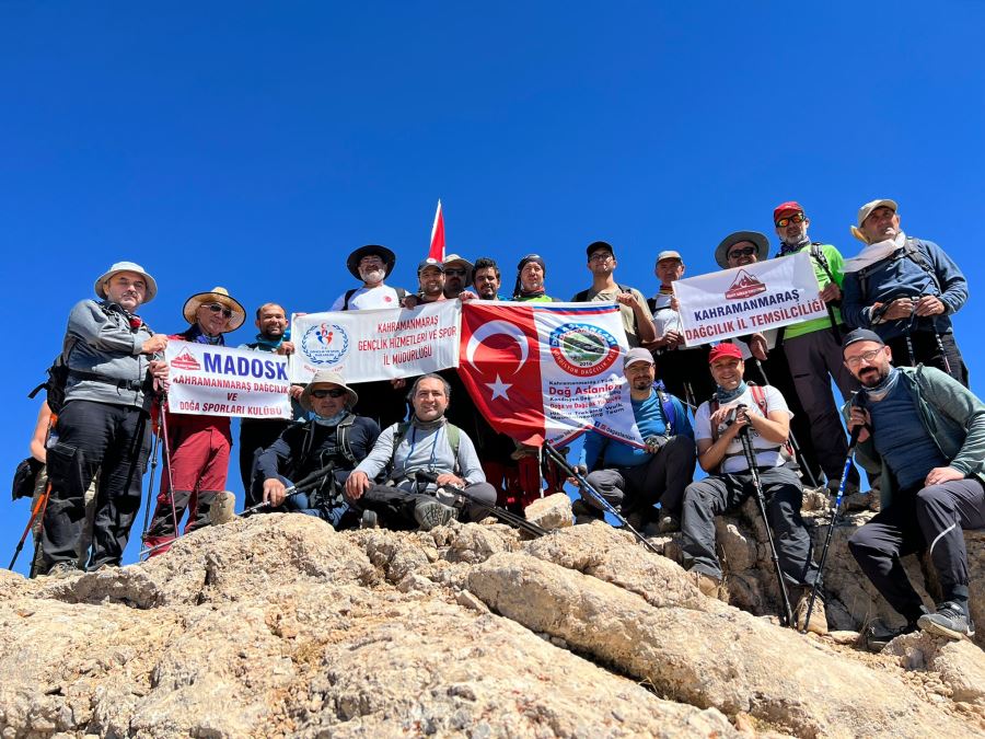 Dağcılar “Berit  Dağına” Zirve Yaptı