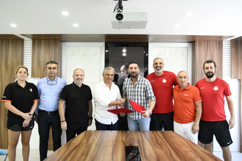 Muratpaşa Belediyespor, Antalya Teknoloji Okulları’yla iş birliği protokolü imzaladı