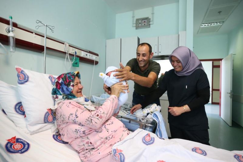 Bebek hasreti dinen çift, oğullarını keçileri 