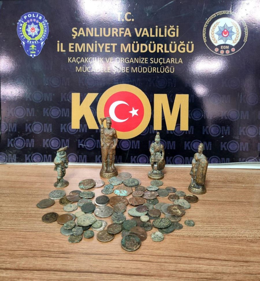 Tarihi eser operasyonunda 4 heykel, 84 obje ele geçirildi 