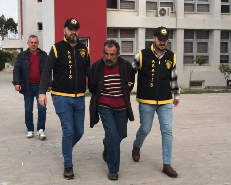 Isınmak için sokakta yaktığı ateş markete sıçradı
