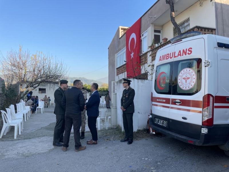 Trafik kazasında şehit olan askerin Hatay