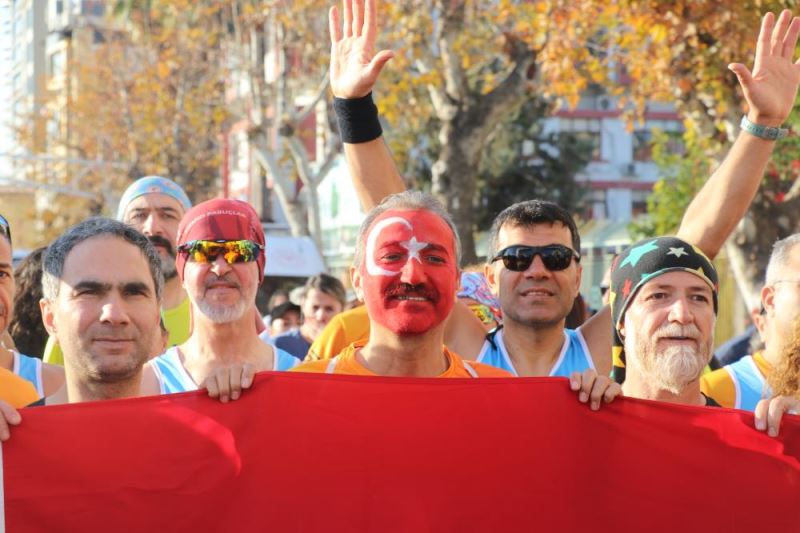 5 Ocak Adana Kurtuluş Yarı Maratonu koşuldu 