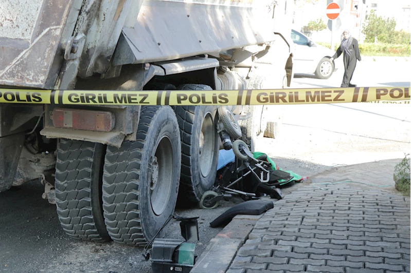 Akülü tekerlekli sandalyesiyle kamyonun altında kalan genç öldü