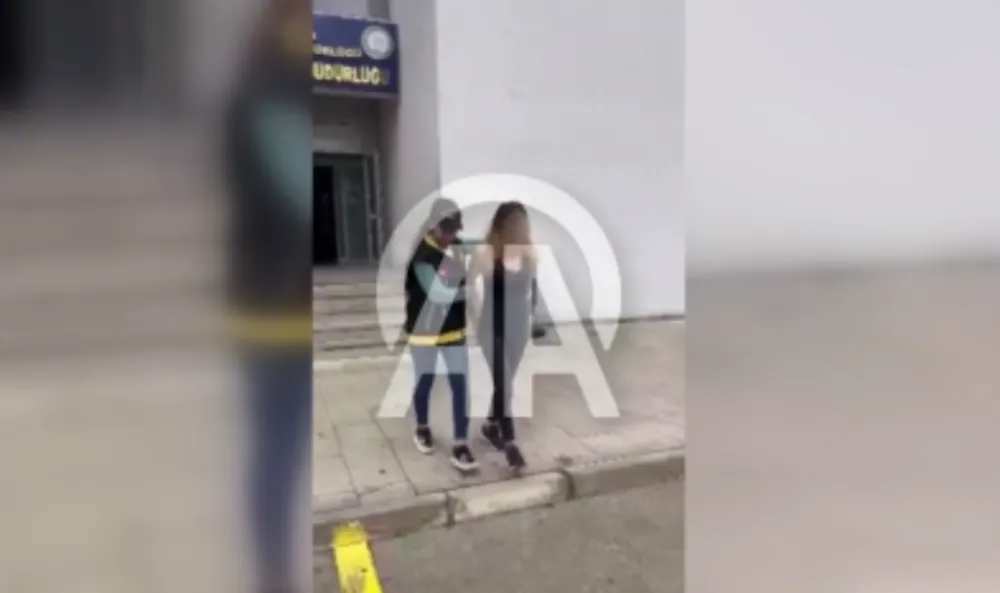 Komşusuna ait otomobili çaldığı öne sürülen kadın tutuklandı