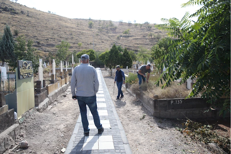 Bir kişi mezarlıkta ölü bulundu