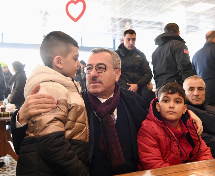 Güngör, Yedikuyular’da Şehit Aileleri ve Gazilerle Bir Araya Geldi 