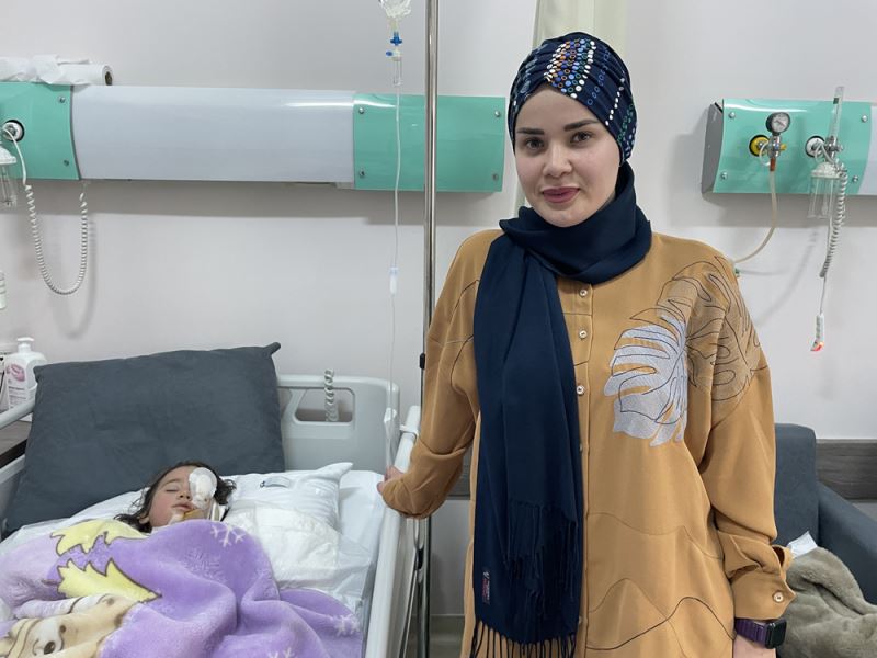Yüzüne kızgın yağ dökülen 3 yaşındaki Leyla, deri nakliyle sağlığına kavuştu