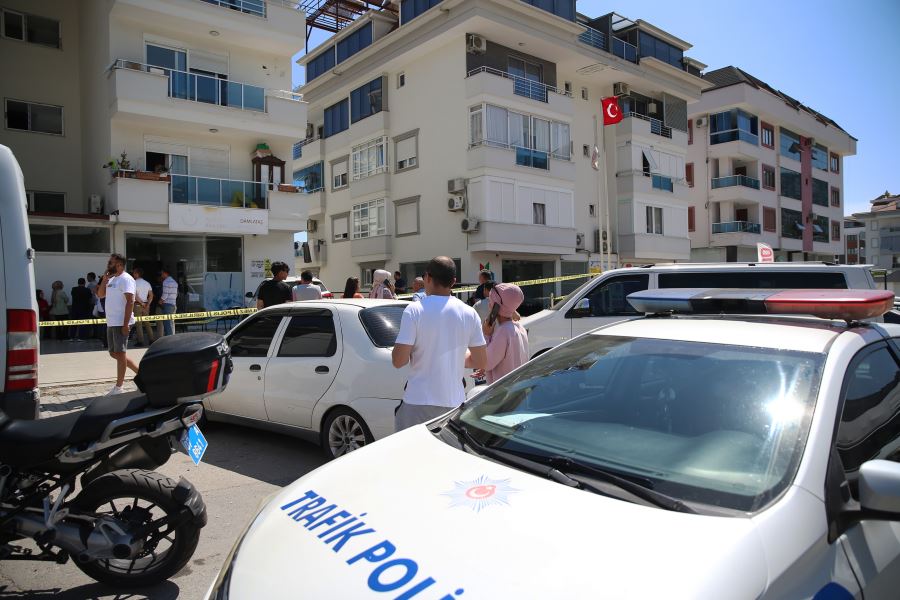 Kadın doktor çalıştığı aile sağlığı merkezinde eşi tarafından öldürüldü