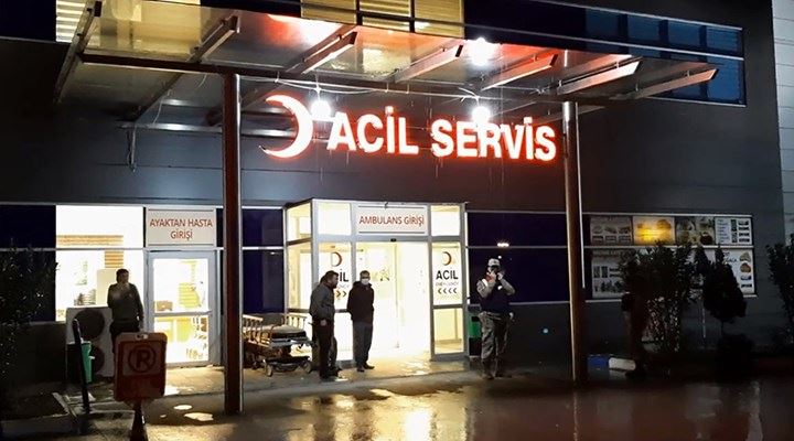 Tüfeğin kazaen ateş almasıyla 4 yaşındaki çocuk ağır yaralandı