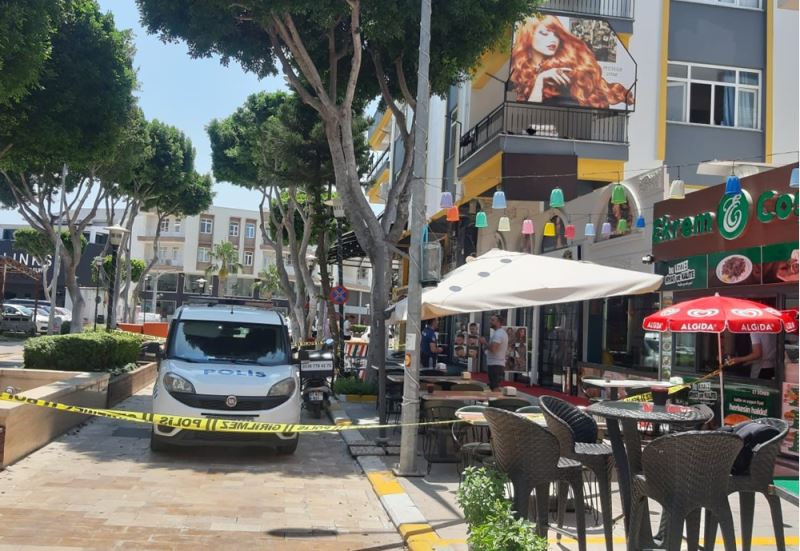 Kavgada, yoldan geçerken silahla vurulan kişi öldü