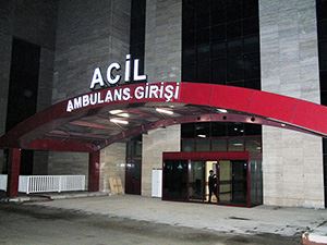 Devrilen traktörün altında kalan çocuk öldü