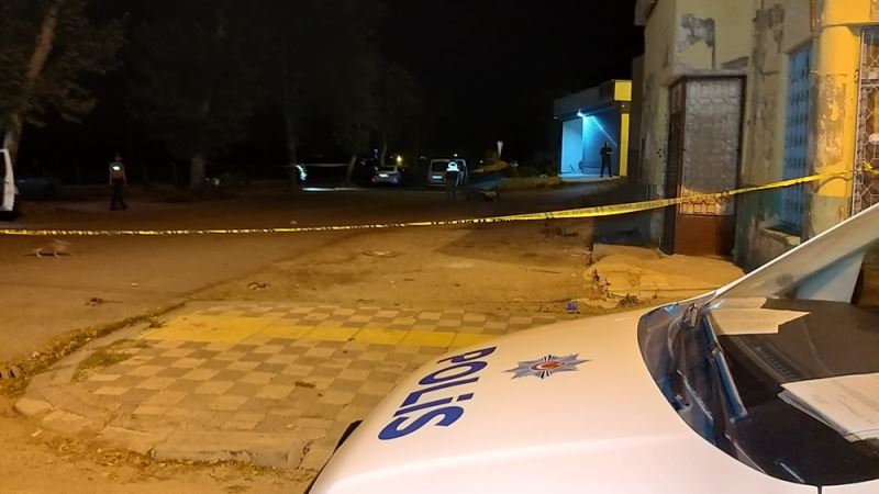Pompalı tüfekle ateş açılması sonucu 1 kişi öldü, 4 kişi yaralandı