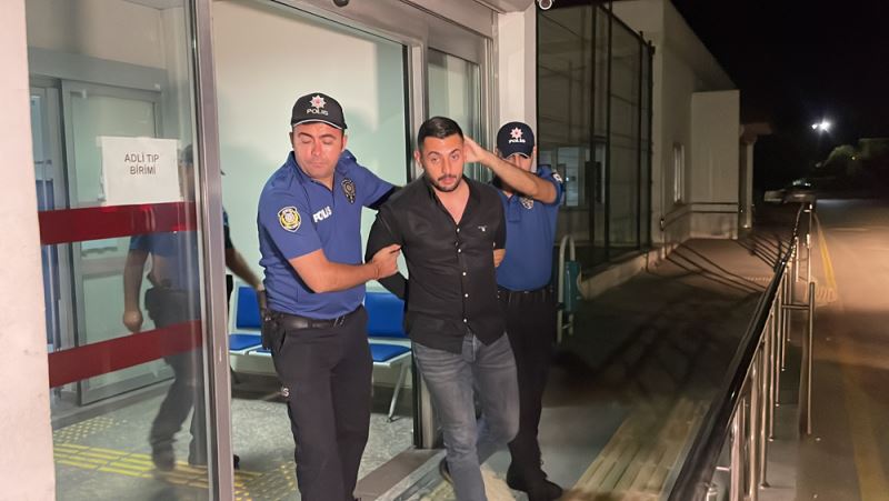 Trafik kazası sonrası bıçaklı saldırıya uğrayan sürücü yaralandı