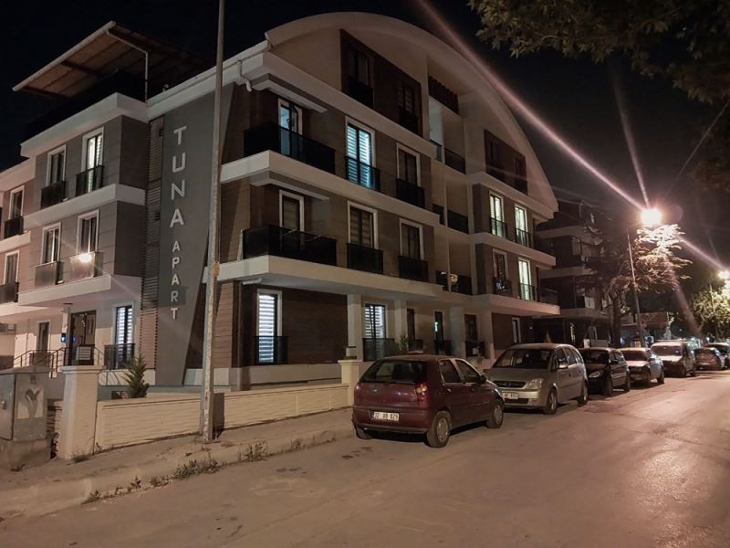 Üniversite öğrencisi genç kız silahlı saldırıda ağır yaralandı