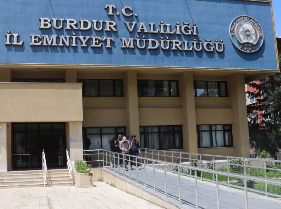 Burdur merkezli dolandırıcılık operasyonunda 7 şüpheli tutuklandı