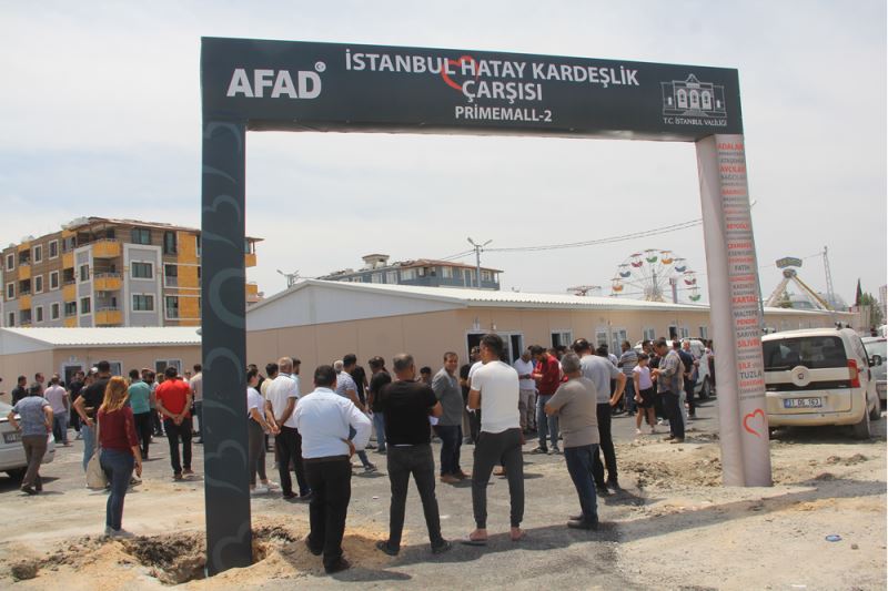 Yapımı tamamlanan 200 prefabrik iş yerinin anahtarı teslim edildi