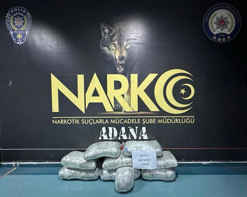 Bir otomobilde 20 kilo 684 gram esrar ele geçirildi