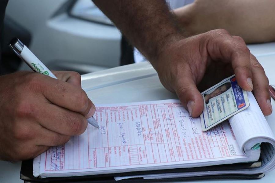 Gereksiz korna çalan 32 sürücüye 13 bin 952 lira ceza