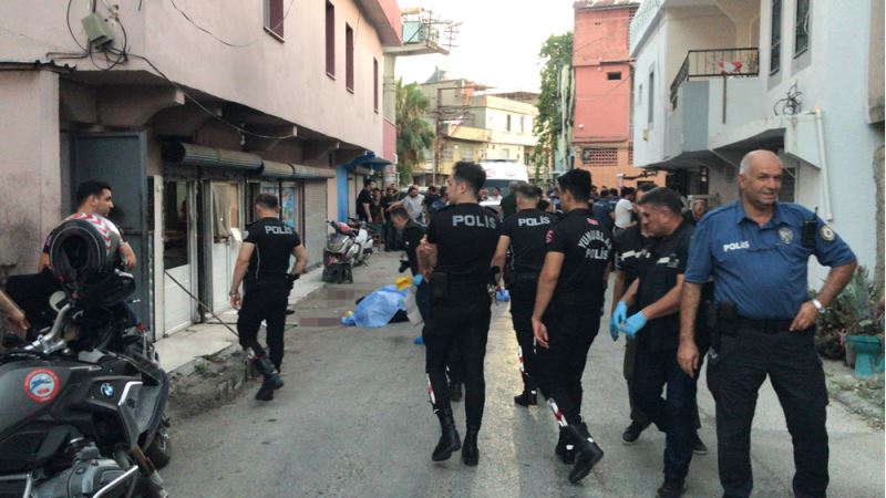 İki arkadaşından birini öldürüp diğerini yaralayan saldırgan hayatına son verdi