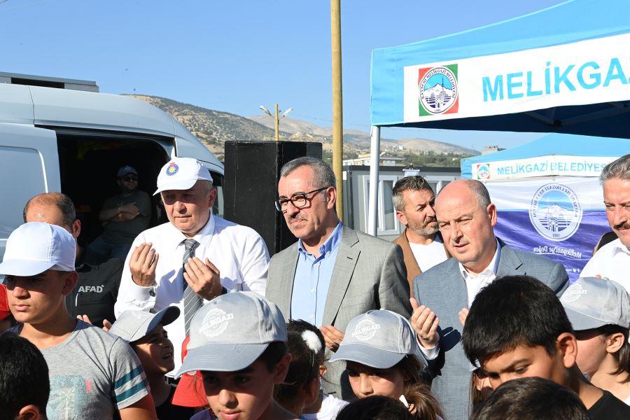 Güngör, “Kalıcı Konutların da 1 Yıl İçerisinde Teslimi Yapılacak” 