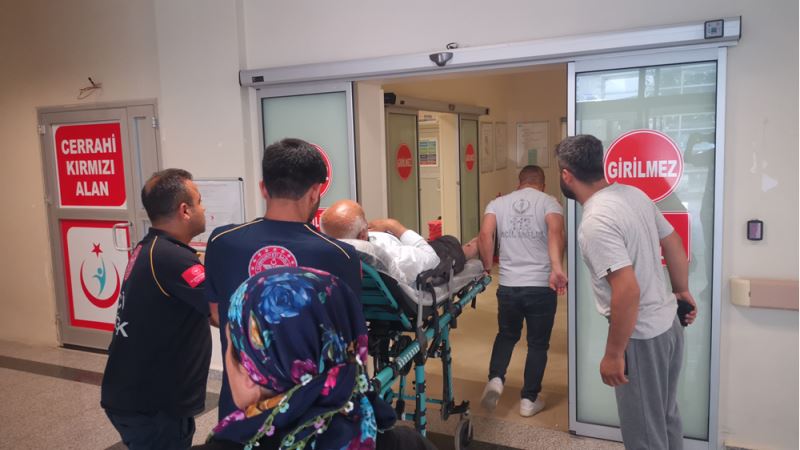 Güçlendirme çalışması sırasında yıkılan duvarın altında kalan kişi yaralandı