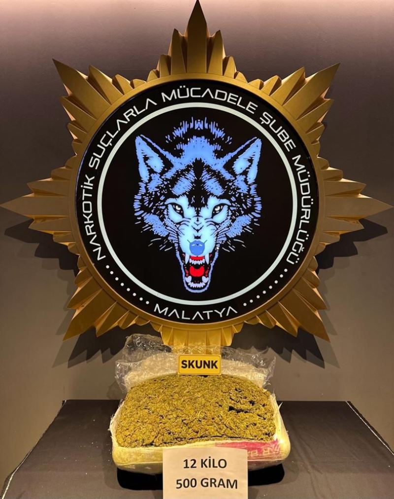 Yolcu otobüsünde 12 kilo 500 gram uyuşturucu ele geçirildi