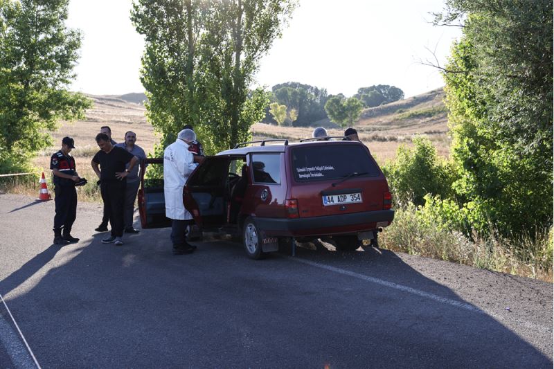 Otomobilde silahla vurulmuş kadın ve erkek cesedi bulundu