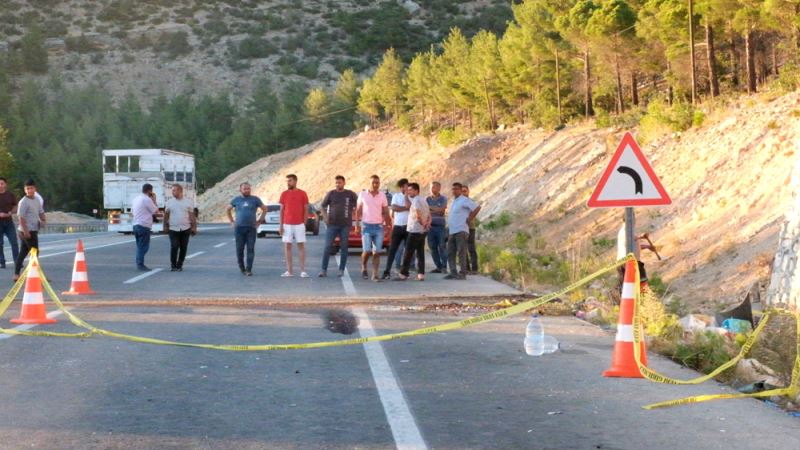 Şarampole devrilen minibüsteki 1 kişi öldü, 14 kişi yaralandı